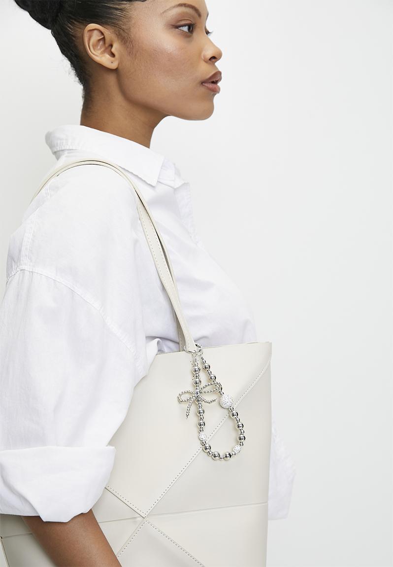 andrea-beaded-bow-bag-charm-silver
