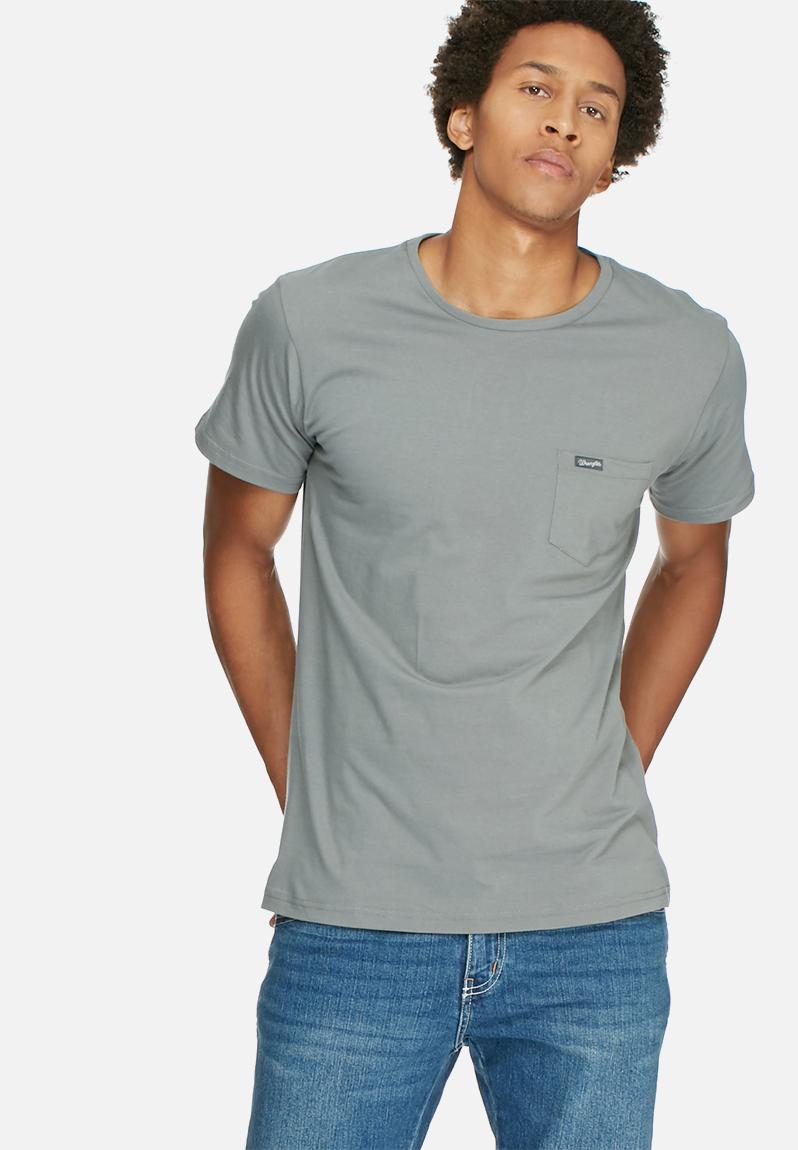 The Iconic pocket tee - sedona sage Wrangler T-Shirts & Vests ...