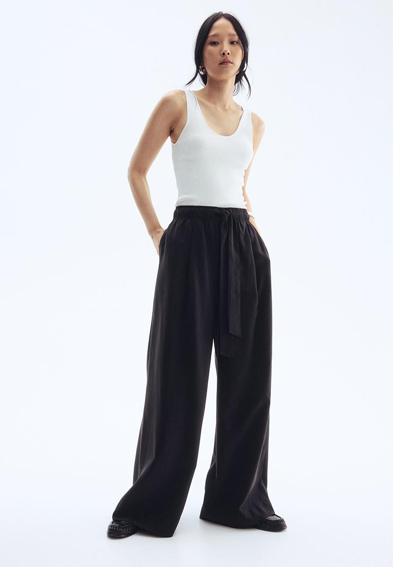 Wide tie-belt trousers - black - 1290779008