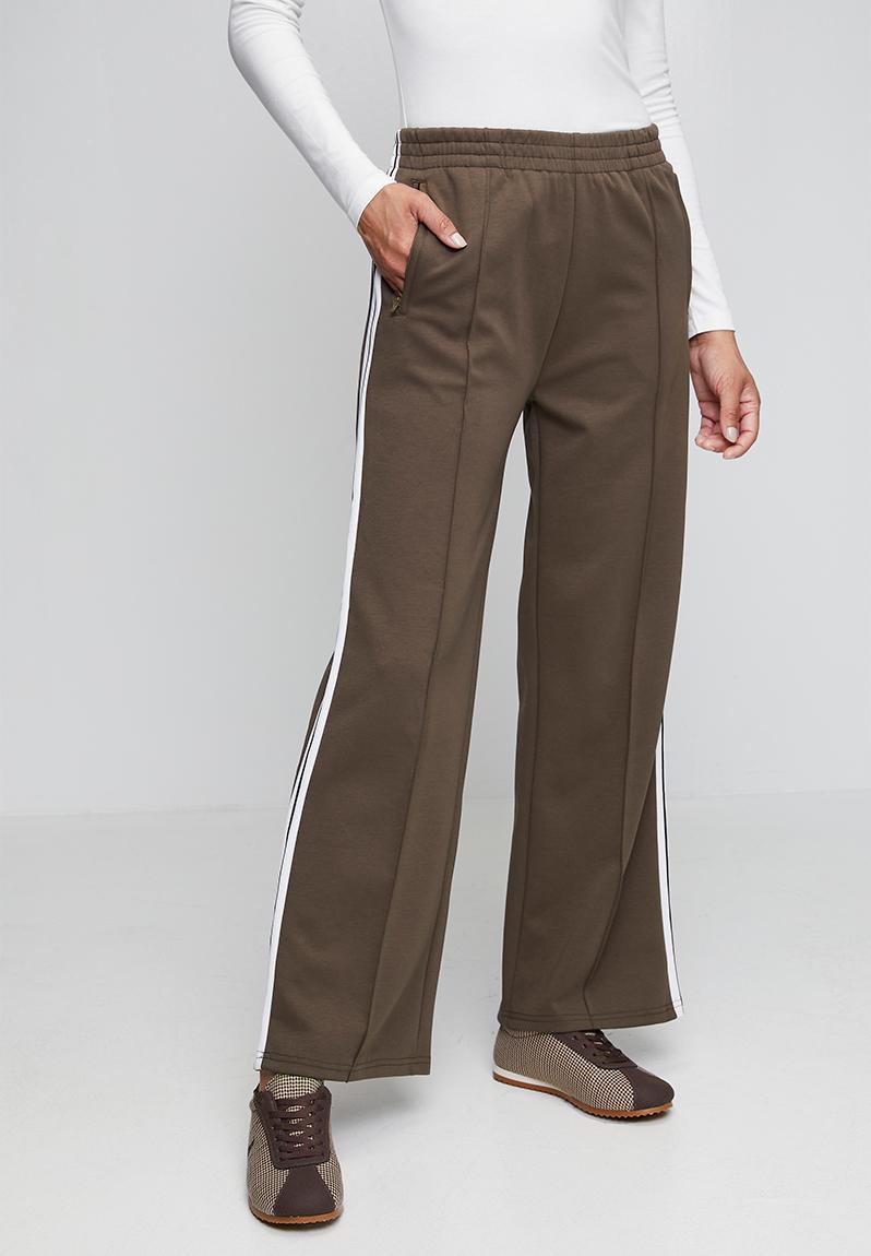High Waist Elasticated Wide Leg Fleece Pant With Side Tape