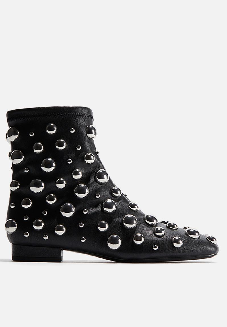 Studded ankle boots - black - 1296644001