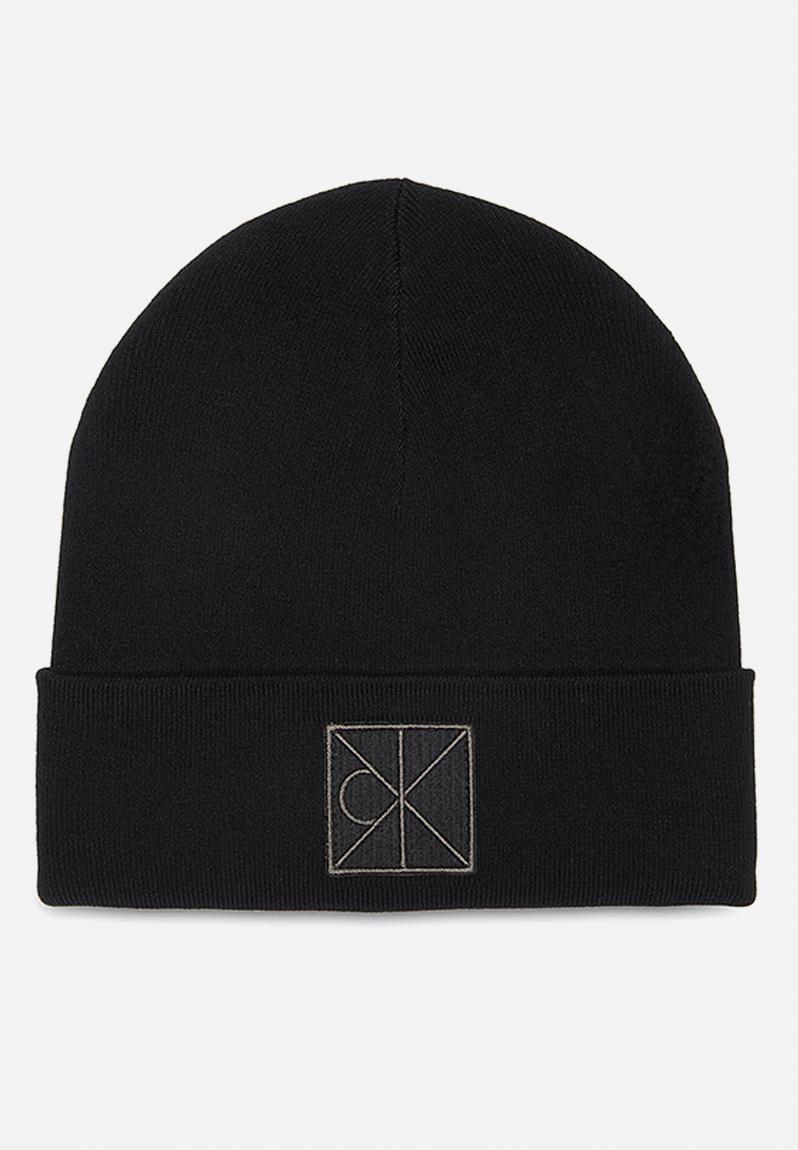 Emblem Patch Fine Rib Beanie - Black/black
