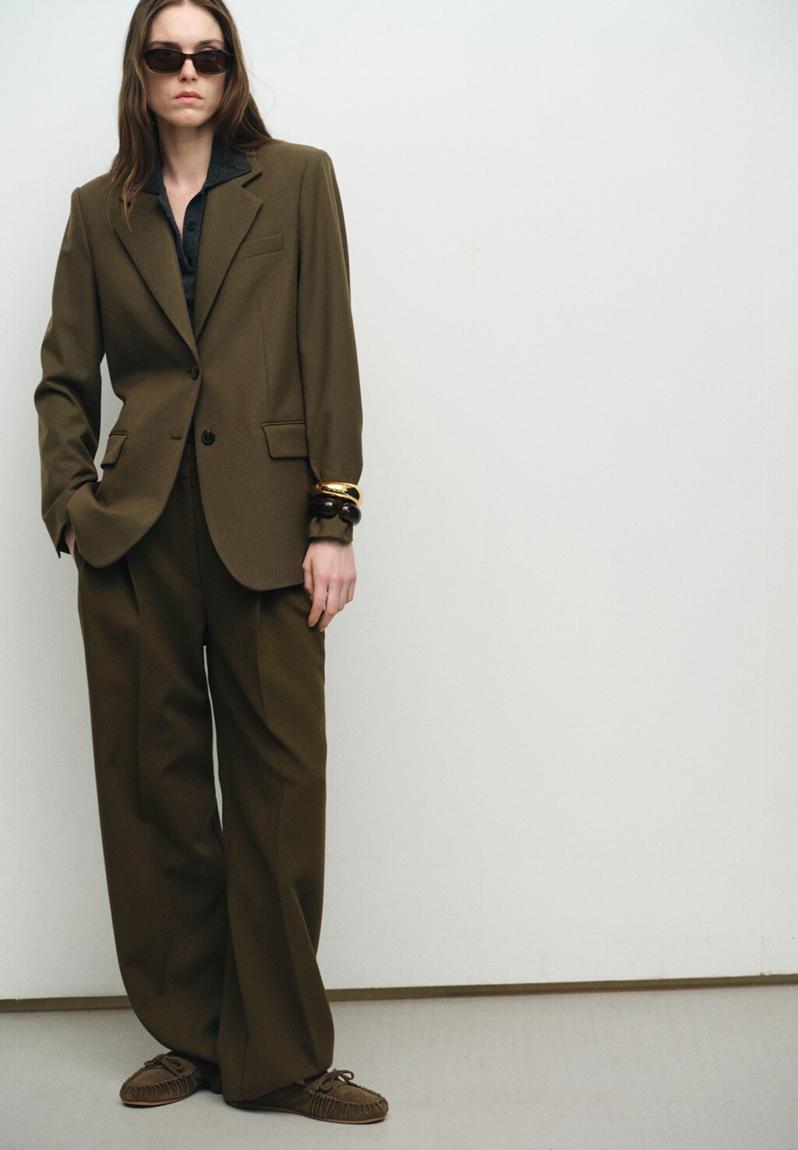 Rugat - brown