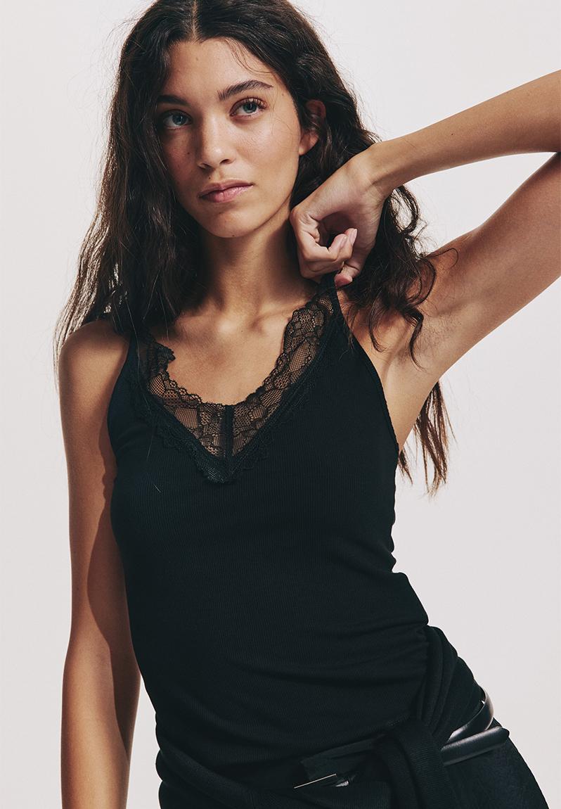 Lace-trimmed strappy top - black - 1308777003 2