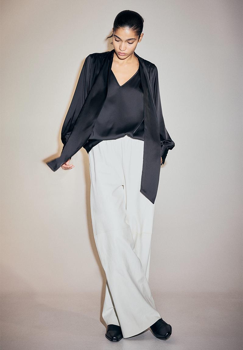 Tie-neck chiffon blouse - black - 1271196008