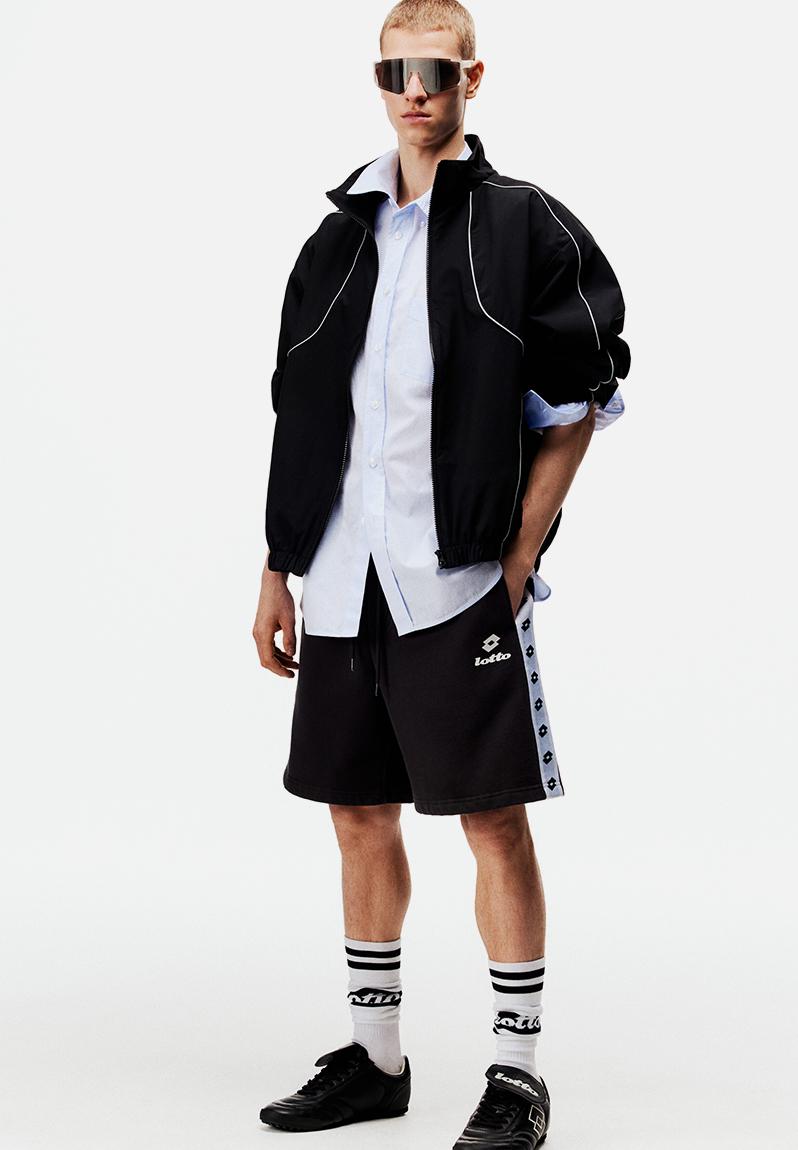 Lotto H&M: Regular fit sweatshorts - black/lotto - 1343099001