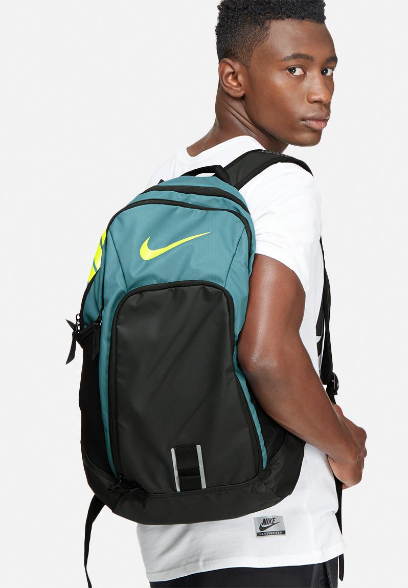 nike alpha bag