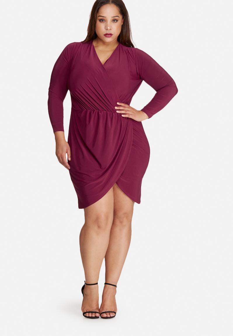 Plus size slinky wrap dress - burgundy Missguided Formal | Superbalist.com