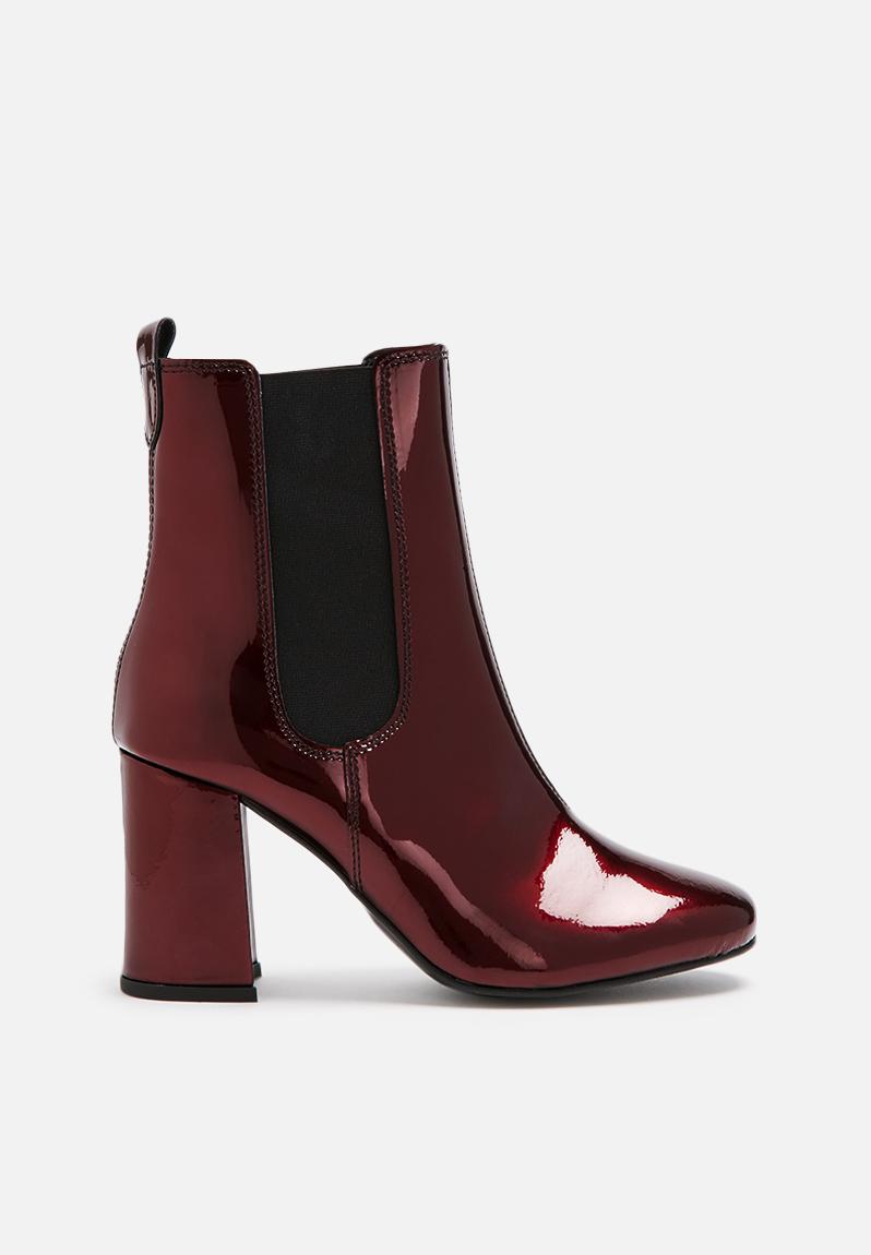 Antonia Patent Leather Chelsea Boot - red Pieces Boots | Superbalist.com
