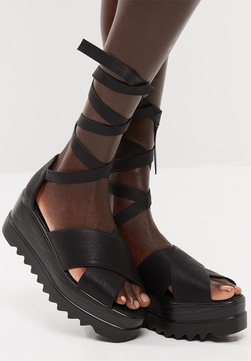 Arella lace up platform - nude Public Desire Sandals 