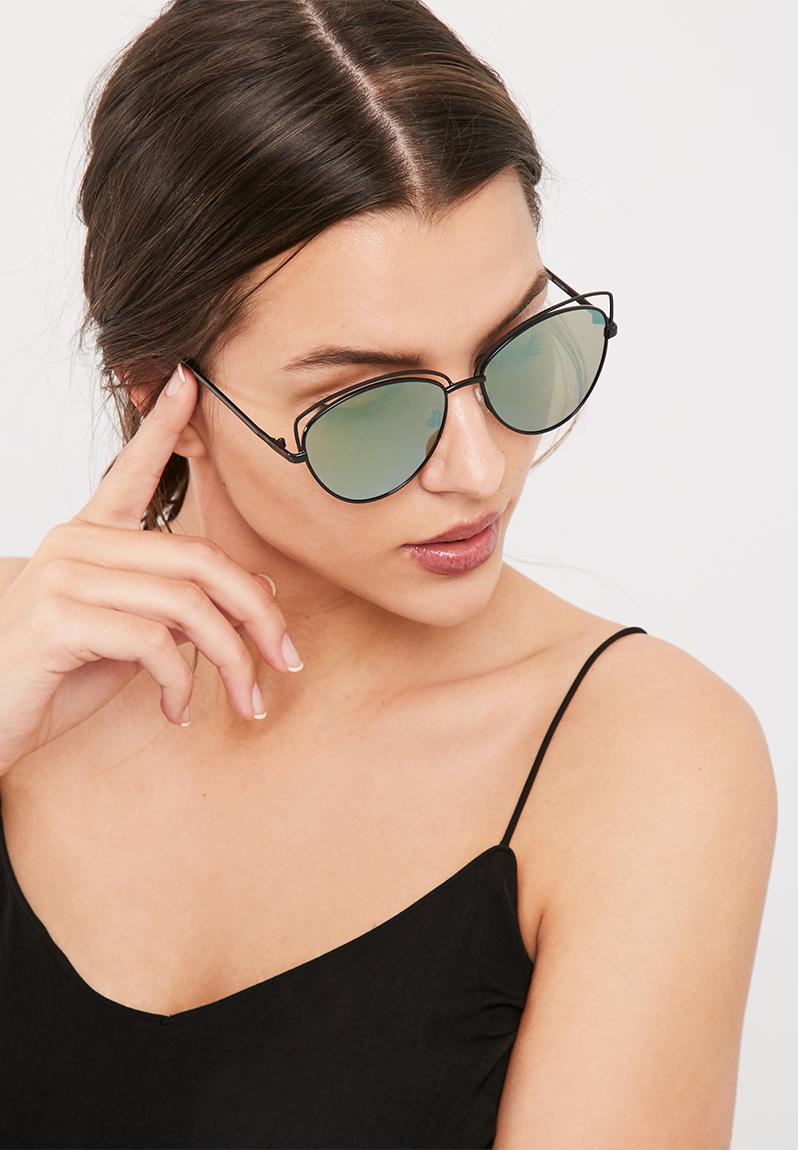 Cat eye reflective lenses sunglasses - black Missguided Eyewear