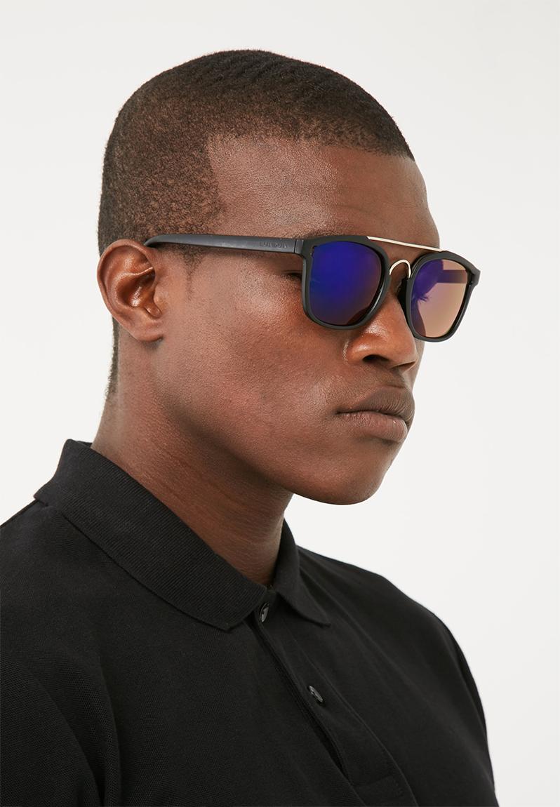 Brow detail sunglass - black Lundun Eyewear | Superbalist.com