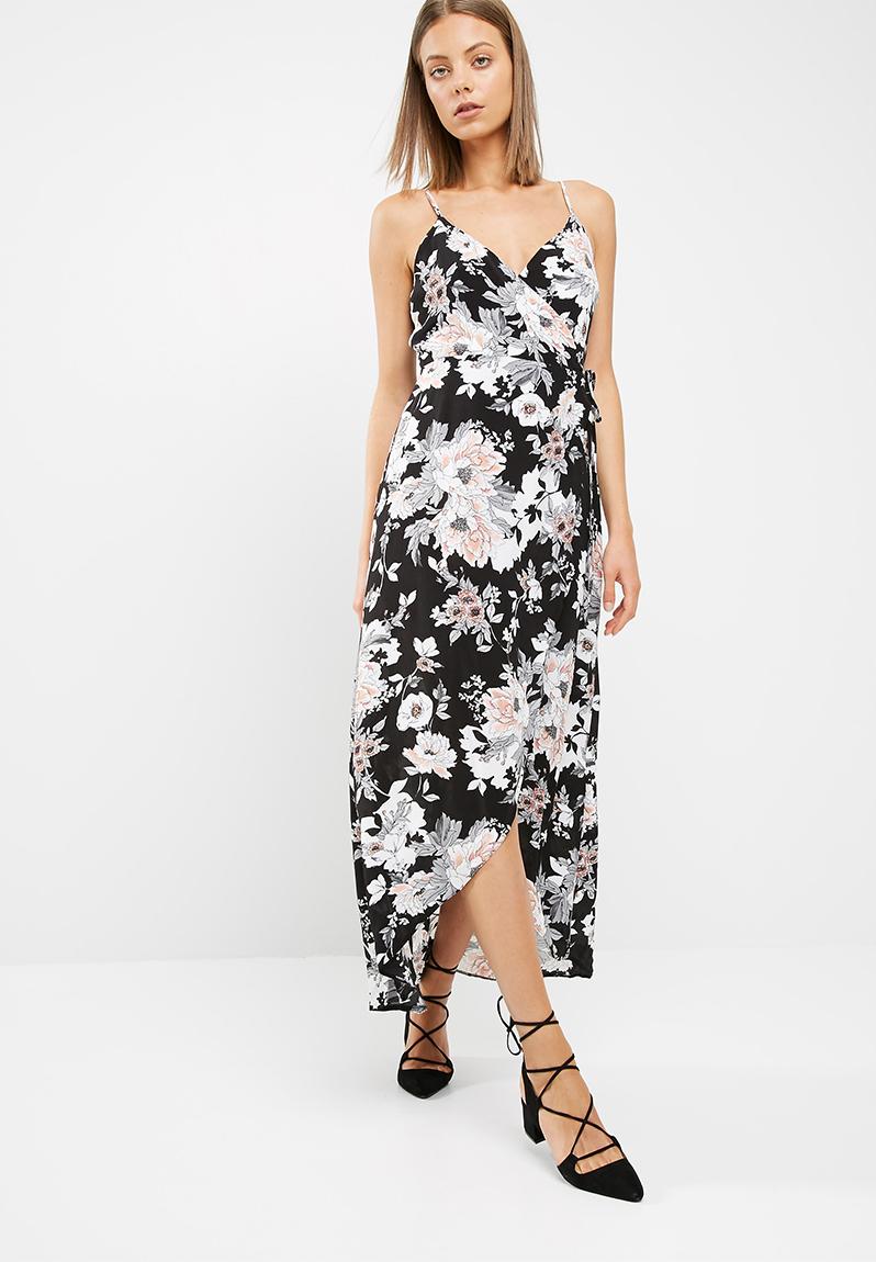 Saskia floral cami wrap maxi dress - black print New Look Occasion ...