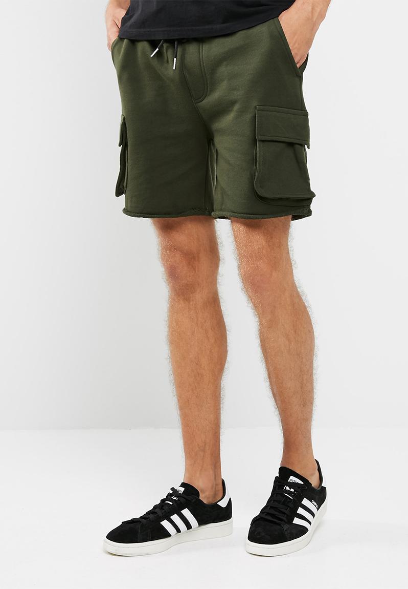 Slim Fit Cargo Sweatshort - olive green basicthread Shorts ...