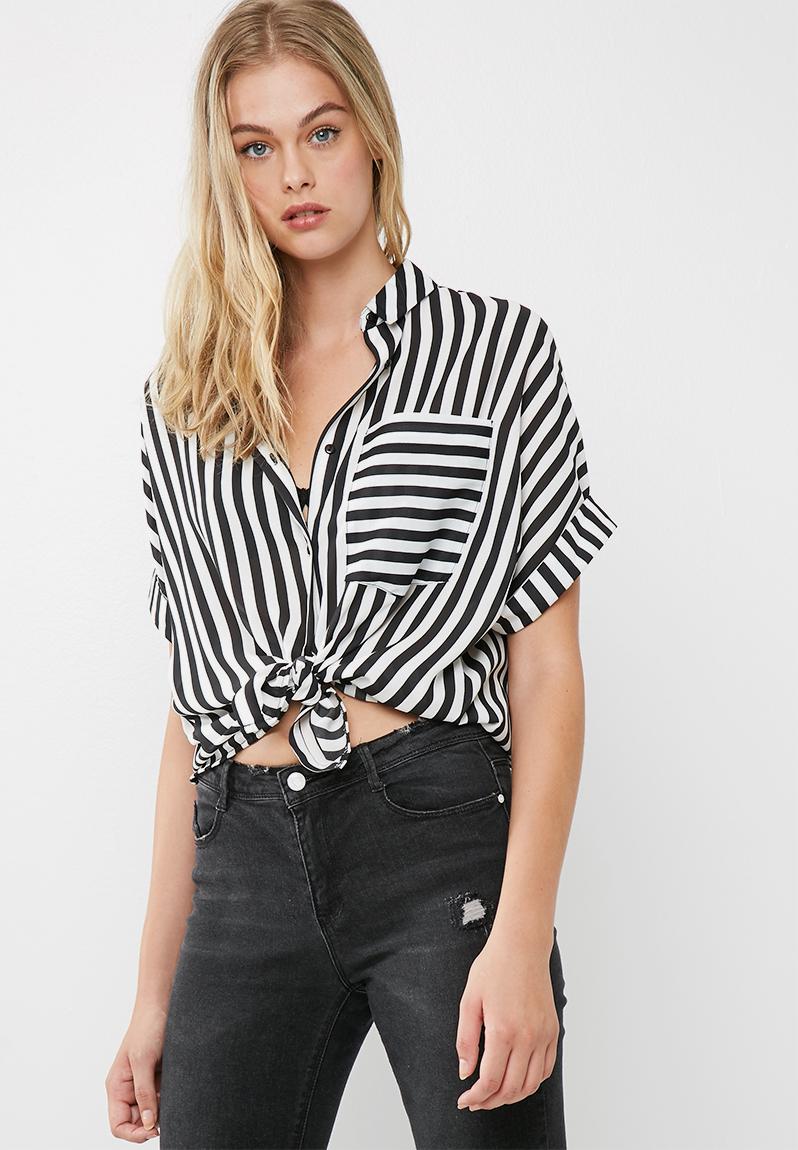 shirt with shoulder loops