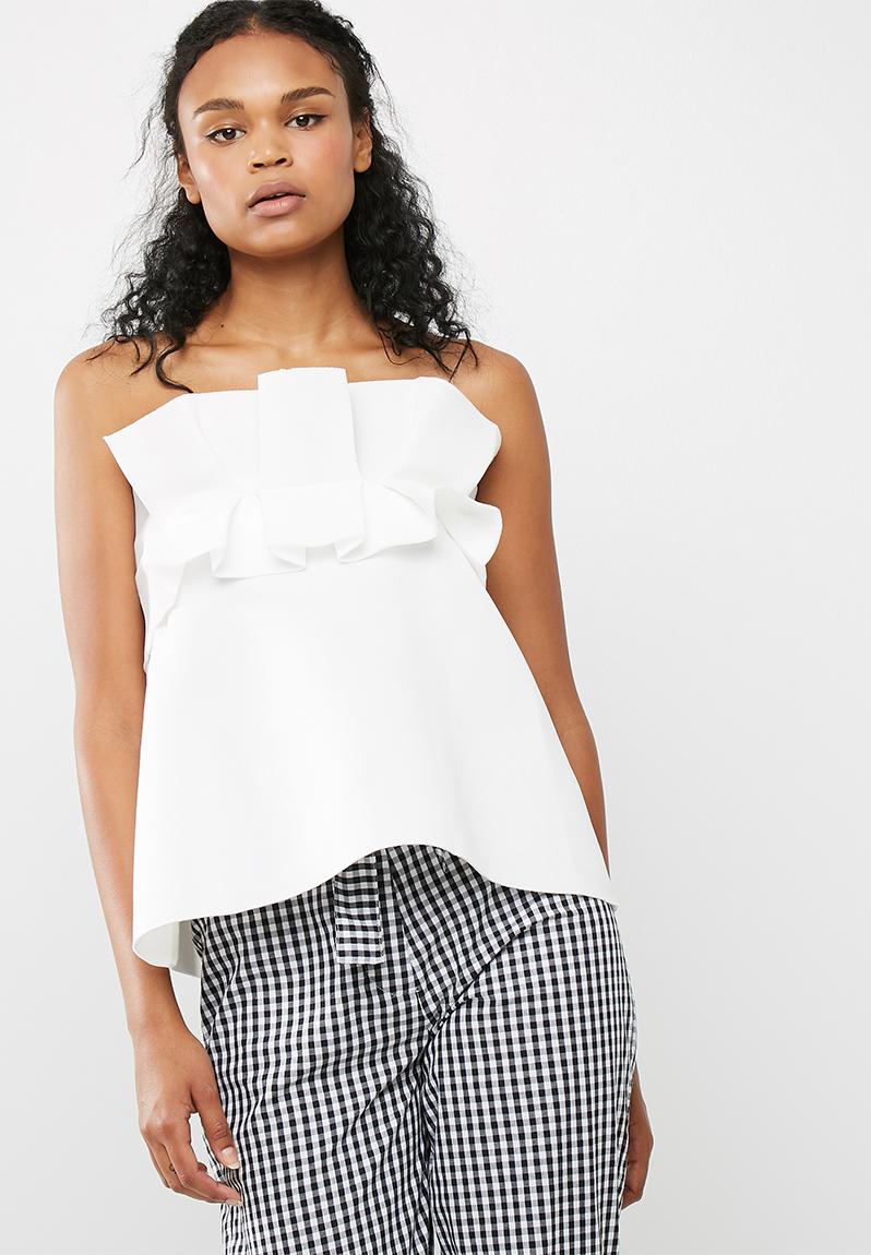 Gathered strapless bandeau top - White Missguided Blouses | Superbalist.com
