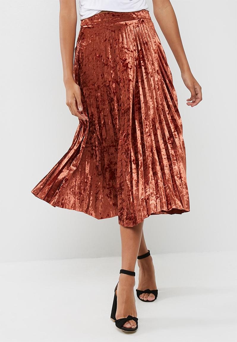 Velvet pleated midi skirt - copper dailyfriday Skirts | Superbalist.com
