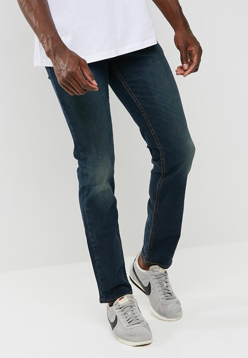 511 Slim Fit Ama Canyon Dark Leviâ€™sÂ® Jeans | Superbalist.com