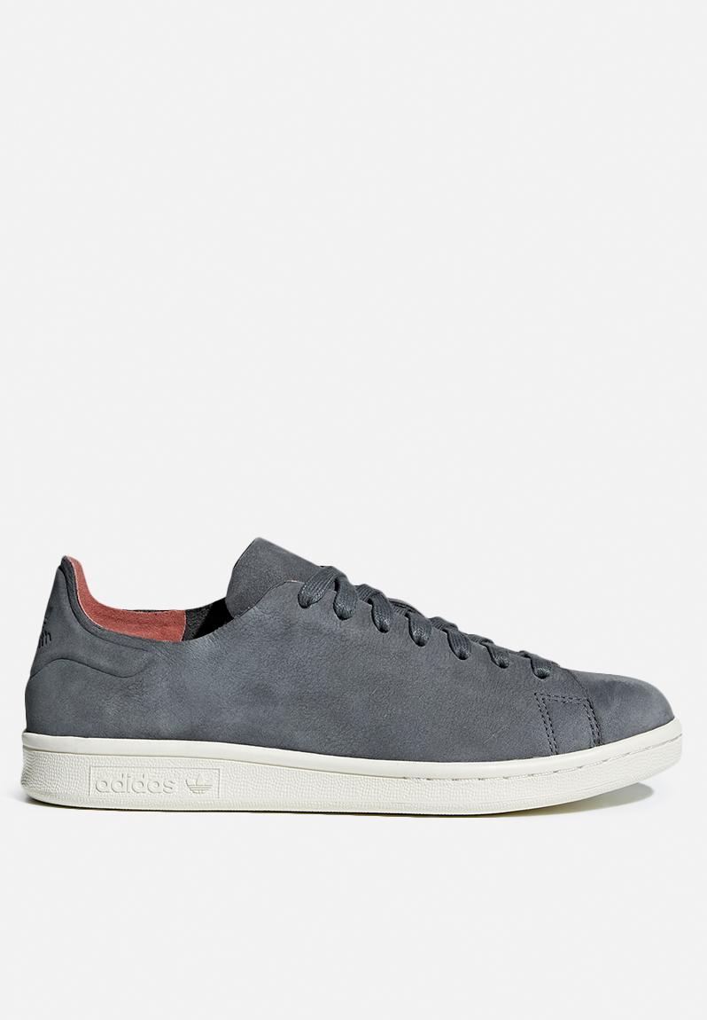 stan smith nuud grey