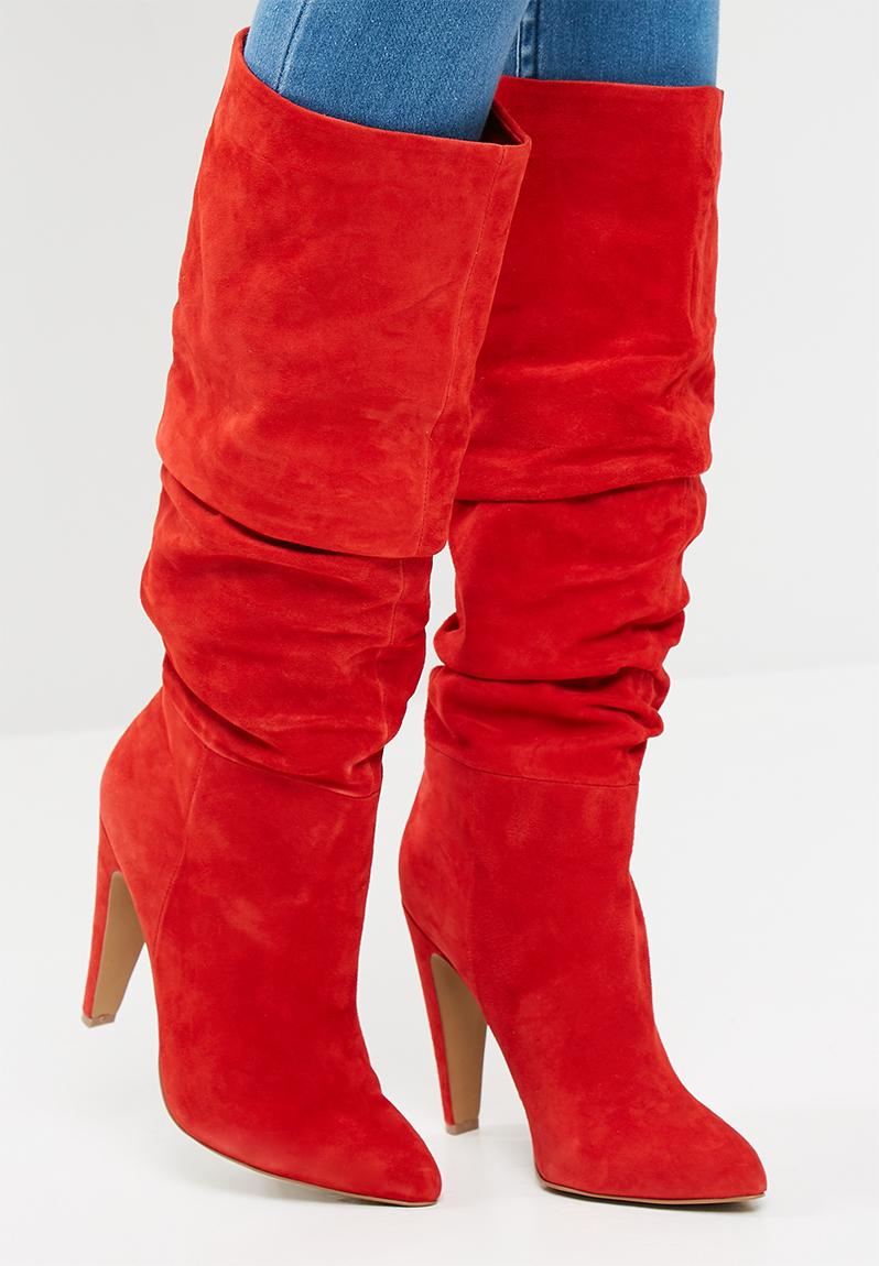 Carrie - Red Suede Steve Madden Boots 