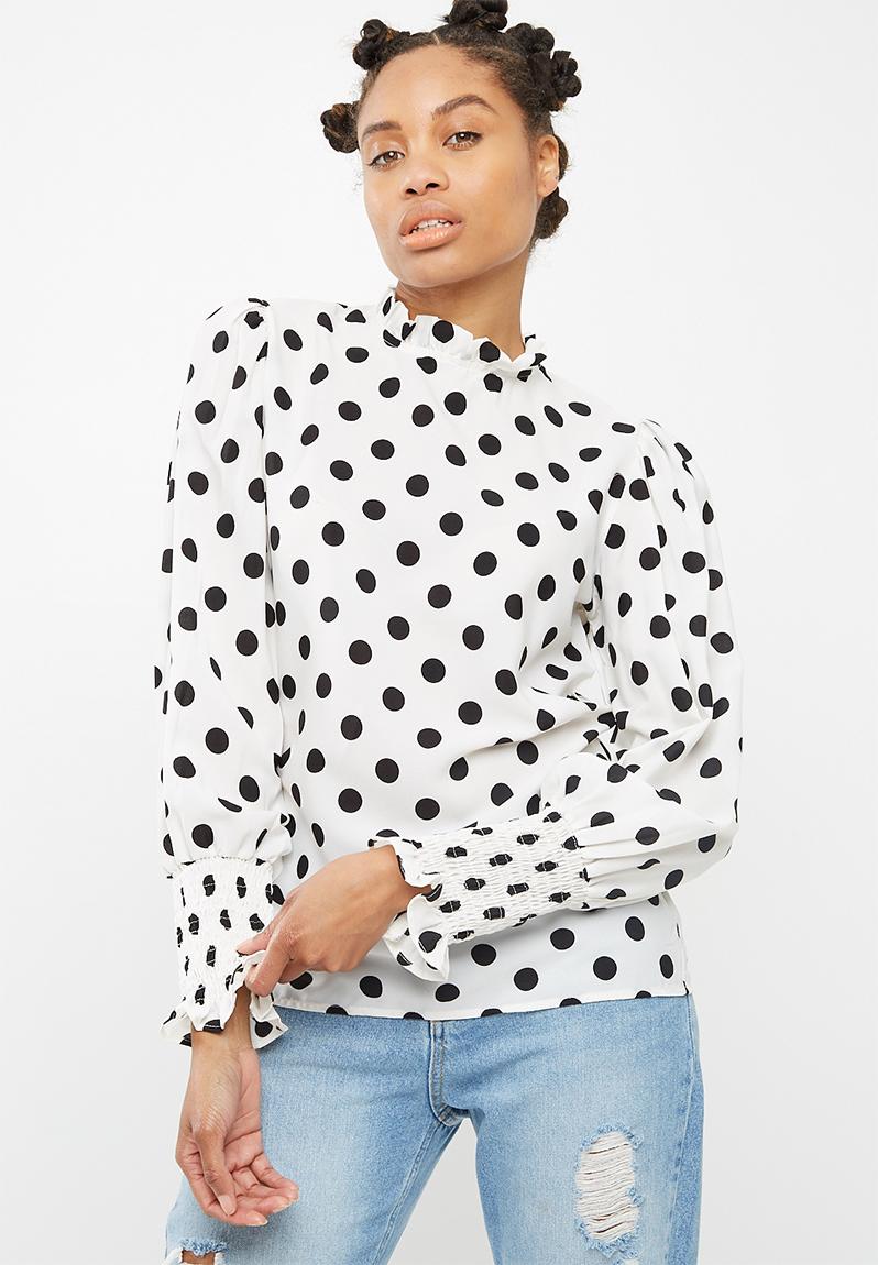 Blouse with pie crust neckline - milk with black spot dailyfriday ...