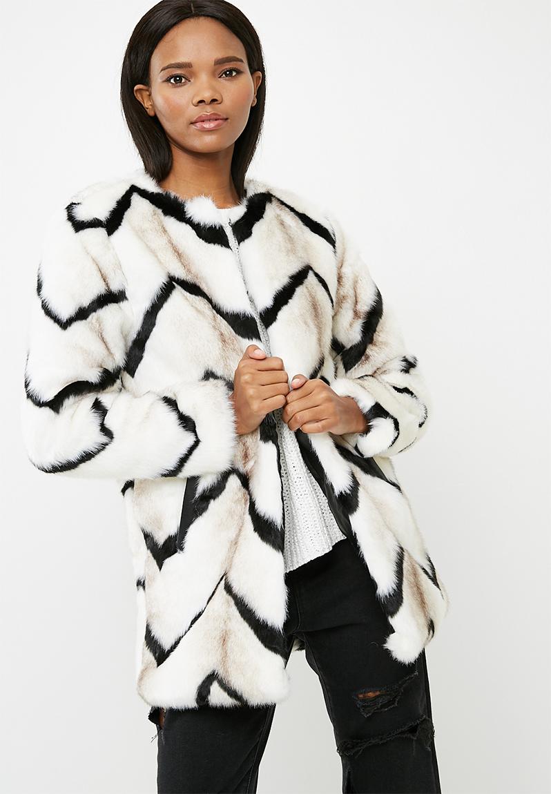 Bailey faux fur coat - Cloud dancer ONLY Coats | Superbalist.com