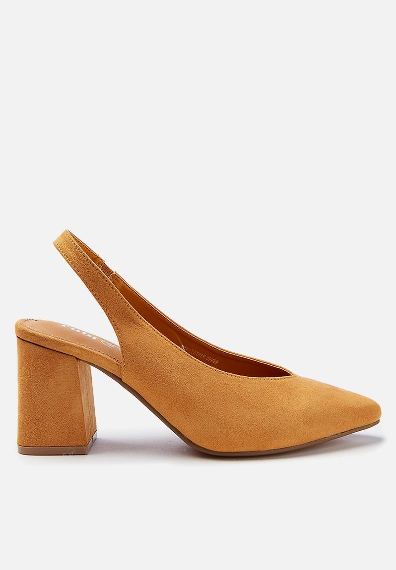 mustard block heel shoes