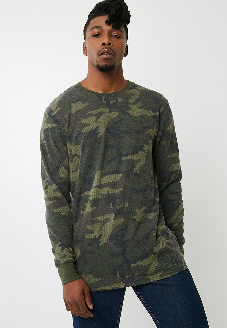 Waffle long sleeve tee - army camo Cotton On T-Shirts & Vests ...