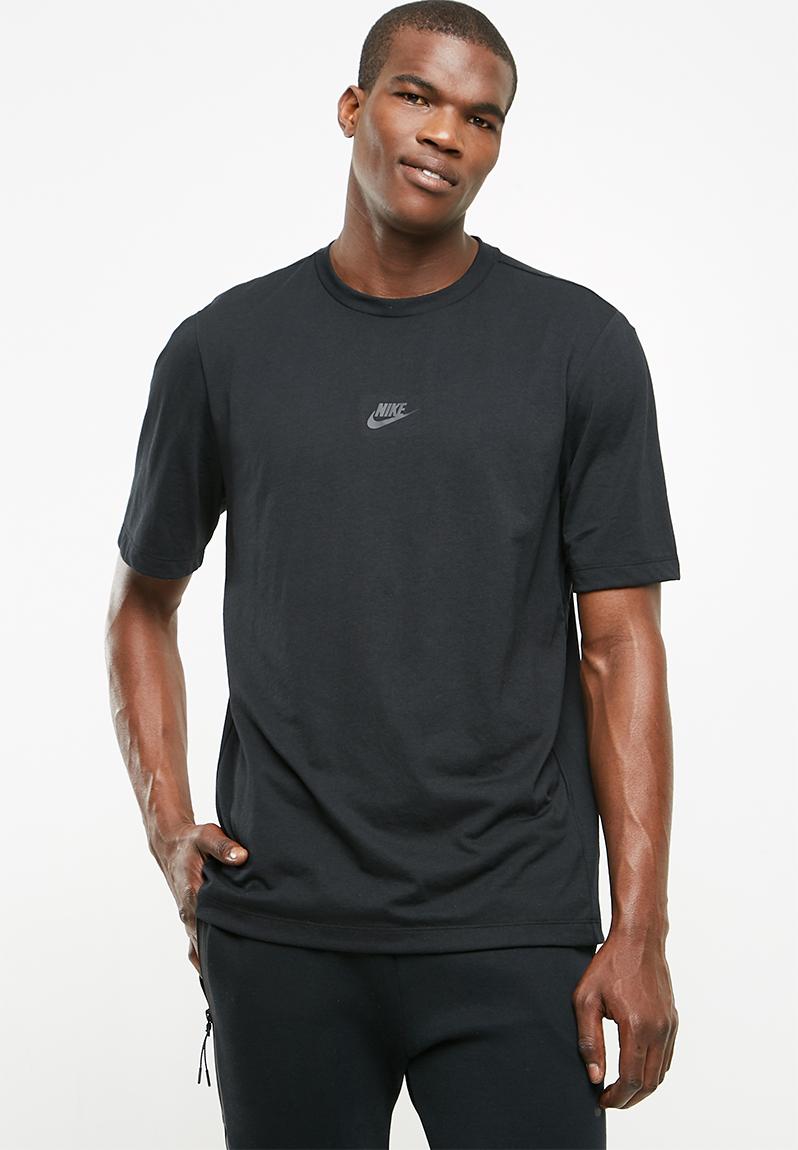 NSW tech short sleeve tee - black Nike T-Shirts | Superbalist.com