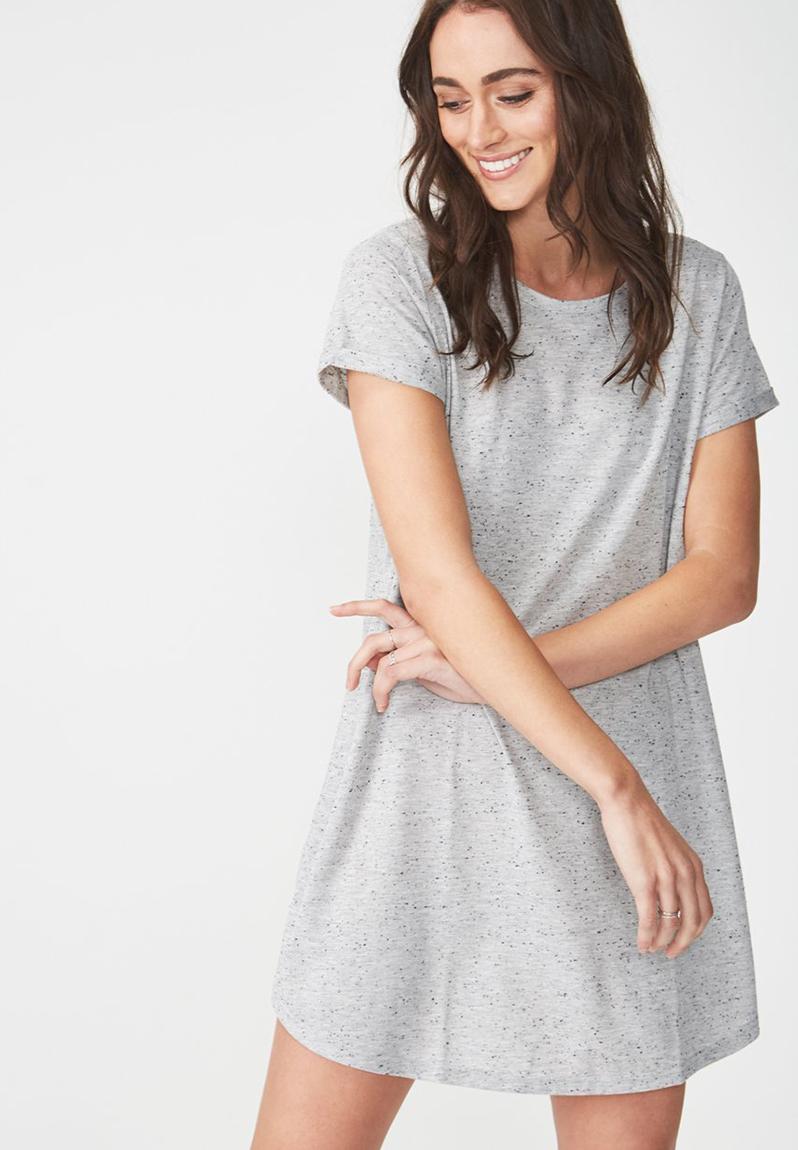 tina t shirt dress