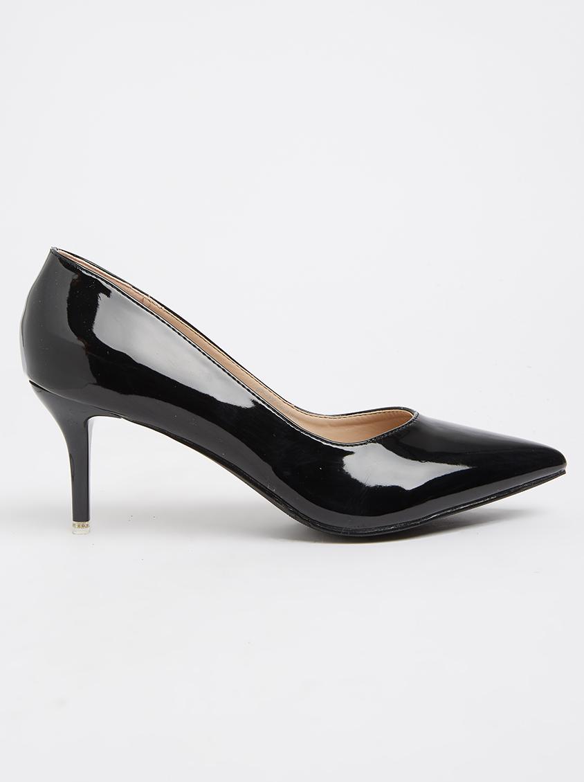court black heels