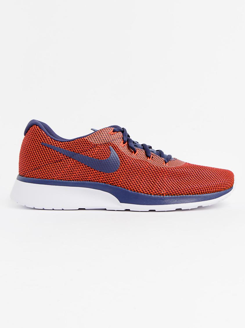 red nike trainers
