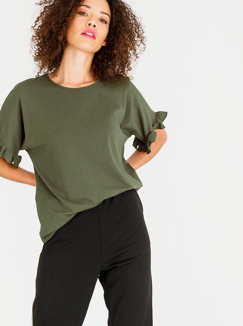 shirt with frills