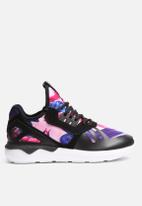 adidas tubular runner floral