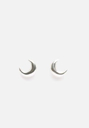 Curved Moon Earring