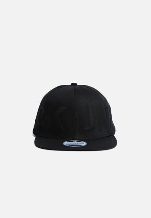 Warp Snapback
