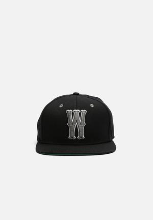 Dubby Snapback Baseball Cap