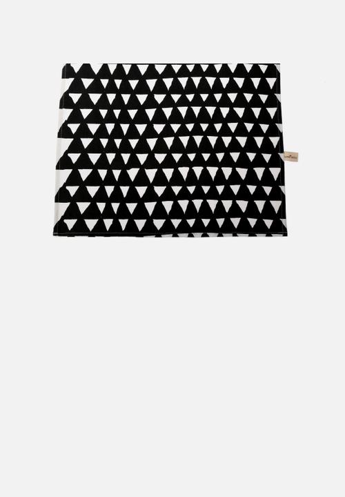 Love Milo - Triangle Runner