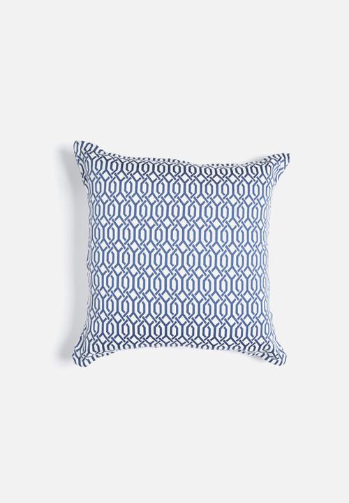 nautical throws and cushions