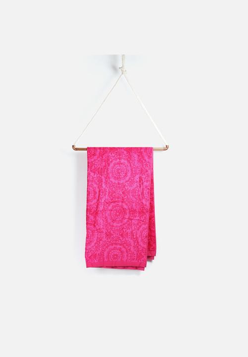 Superbalist Towels - Rose Towel