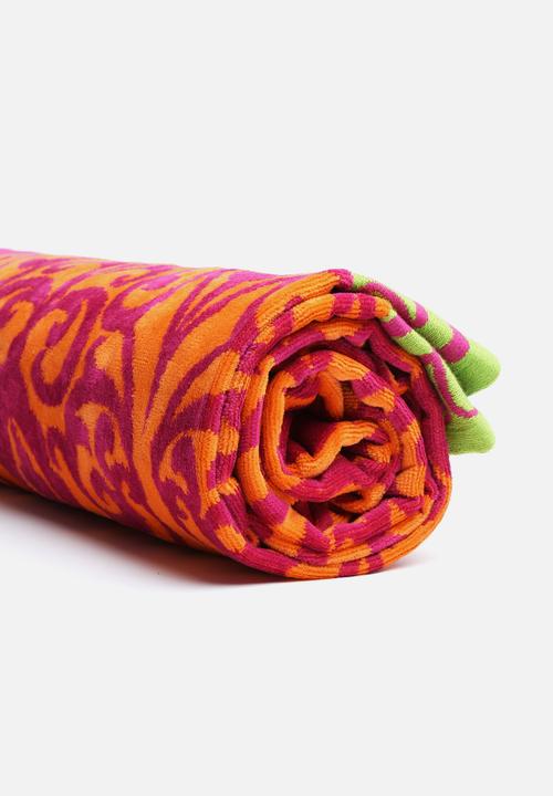 Superbalist Towels - Paisley Towel 