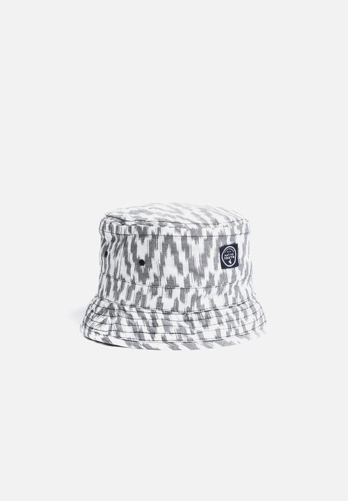 Native Youth - Soundwave Bucket