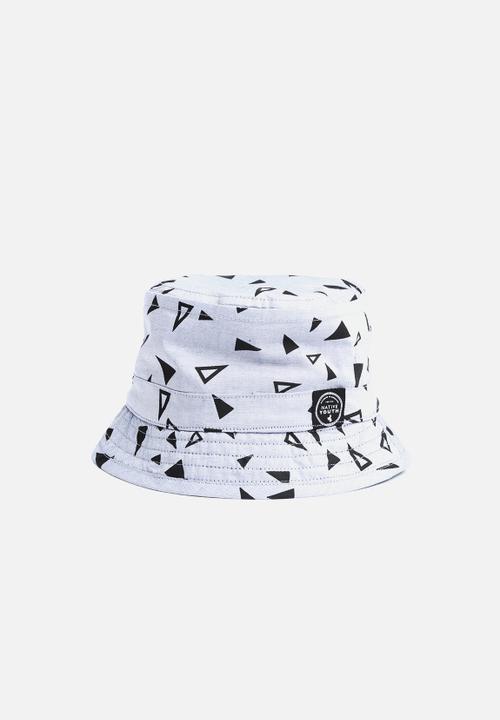 Native Youth - Geo Print Bucket Hat
