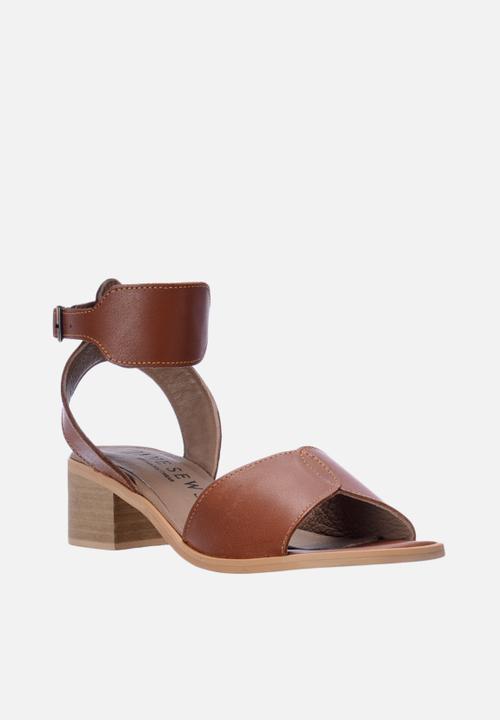 Jane Sews - Amelia Sandal