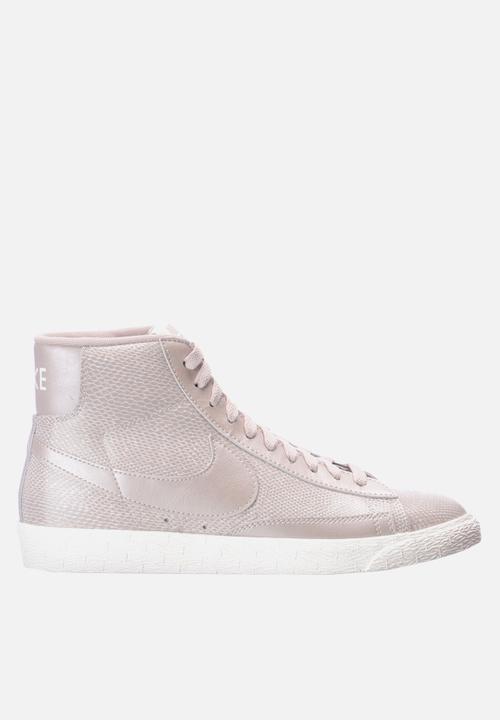 nike sneakers superbalist