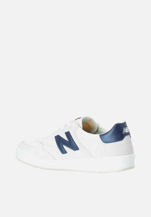 New Balance  - CRT300WA