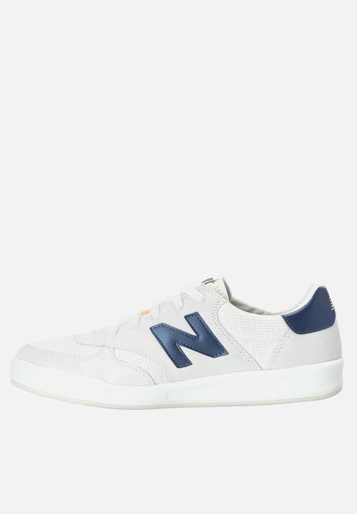 New Balance  - CRT300WA