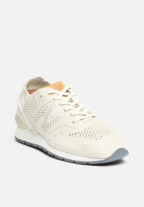 New Balance  - MRL996DW