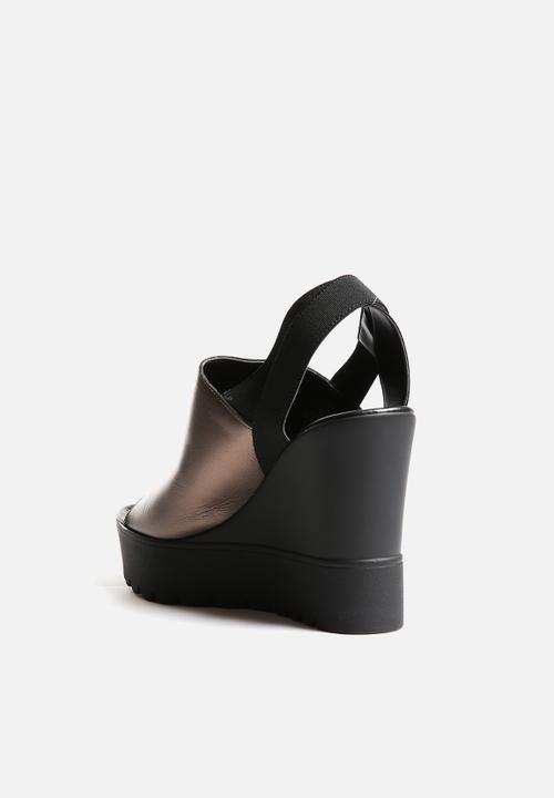 Pieces - Edith Leather Wedge