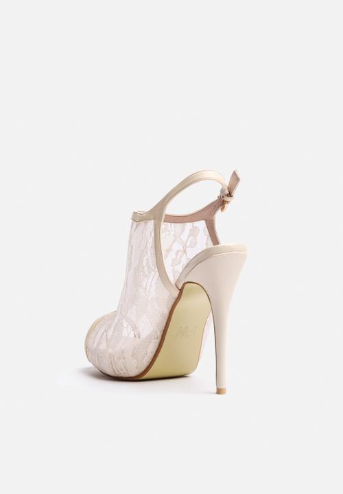Footwork - Ariana